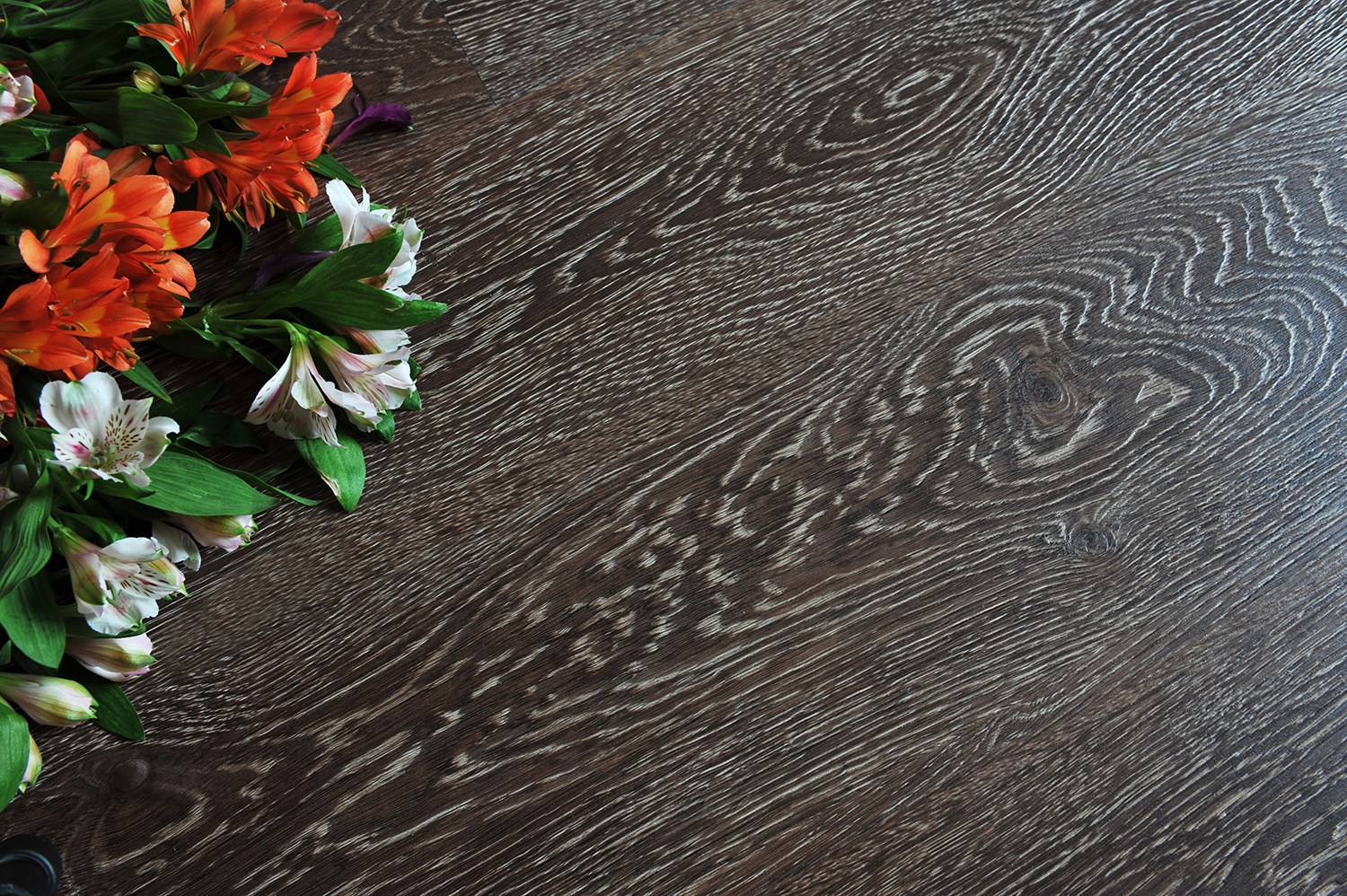 Кварцвиниловая плитка EcoClick замковая Rich Дуб Савиньон NOX-1958 1212×185×4,2 фото в интерьере